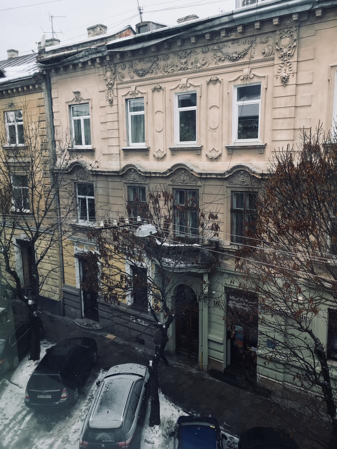 Modern Chaikovskogo Apartment Lviv Exterior photo